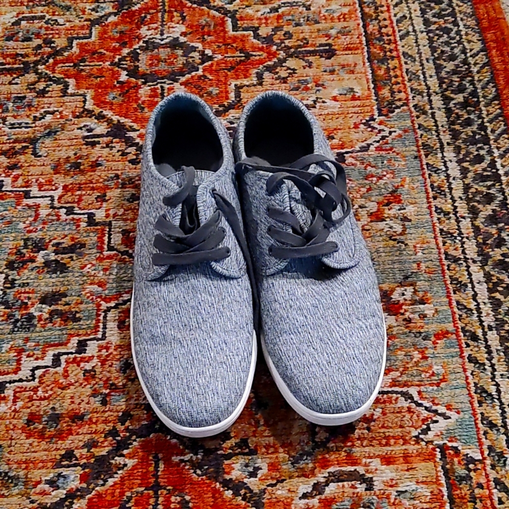 Men's shoes